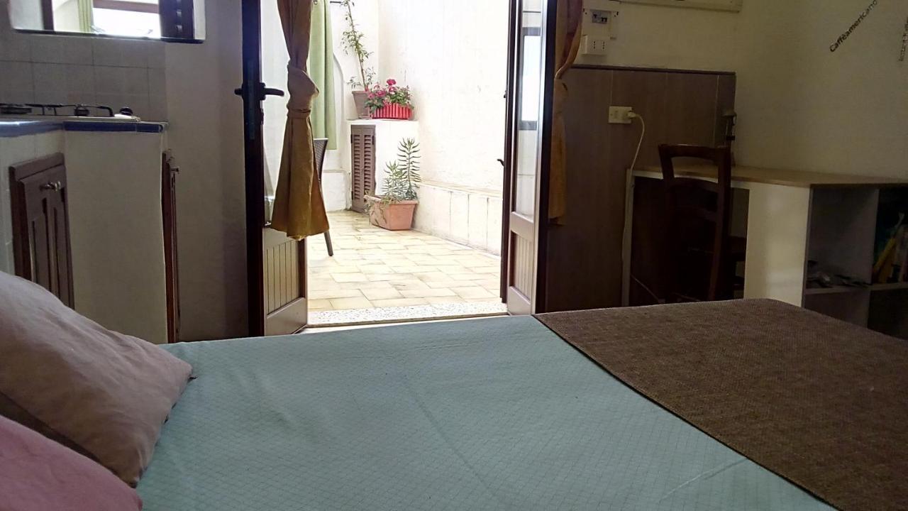 B&B Casa Frankストロンボリ エクステリア 写真
